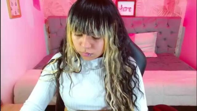 Image 7 of kiokapop_ Stream on Chaturbate on 21 days ago