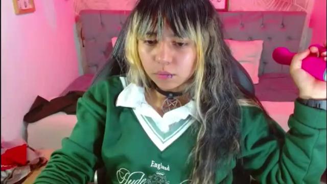 Image 3 of kiokapop_ Stream on Chaturbate on 19 days ago