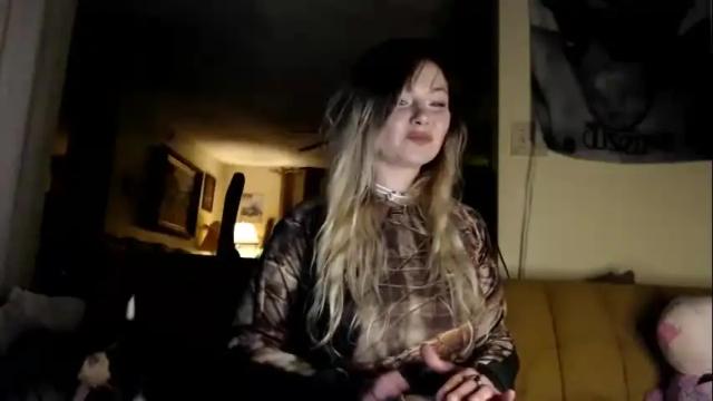 Thumbnail 1, kipsy420's Stream at Chaturbate, 2 months ago