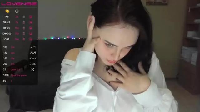 Image 10 of kira____may Stream on Chaturbate on 20 months ago