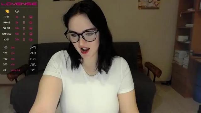 Image 8 of kira____may Stream on Chaturbate on 20 months ago