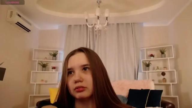 Image 8 of kira_babez Stream on Chaturbate on 15 months ago