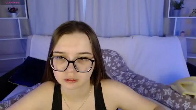 Image 8 of kira_babez Stream on Chaturbate on 15 months ago