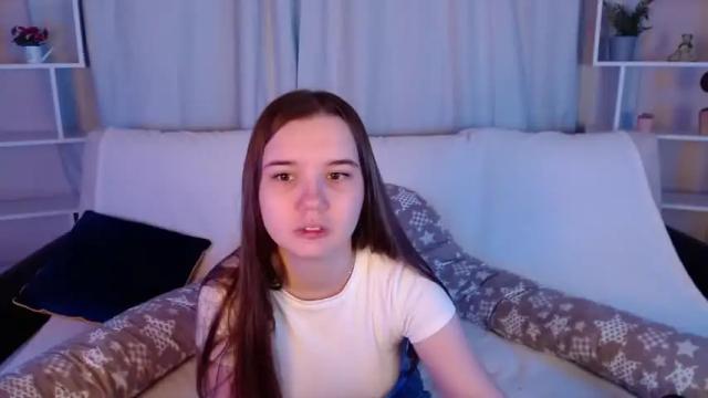Image 6 of kira_babez Stream on Chaturbate on 16 months ago