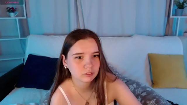 Image 10 of kira_babez Stream on Chaturbate on 15 months ago