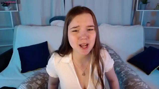 Image 10 of kira_babez Stream on Chaturbate on 14 months ago