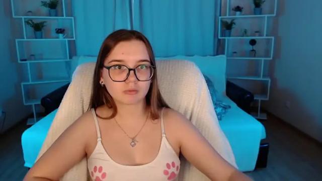 Image 12 of kira_babez Stream on Chaturbate on 14 months ago