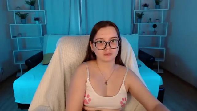 Image 6 of kira_babez Stream on Chaturbate on 14 months ago
