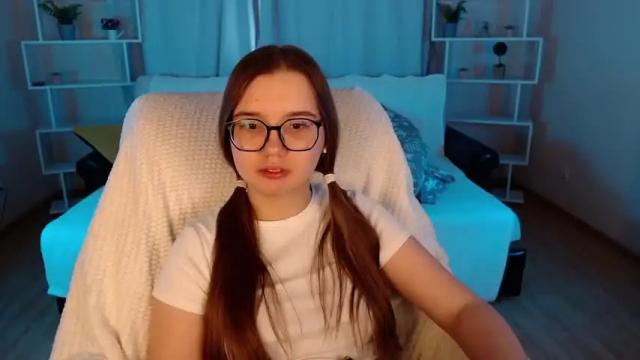 Image 10 of kira_babez Stream on Chaturbate on 14 months ago