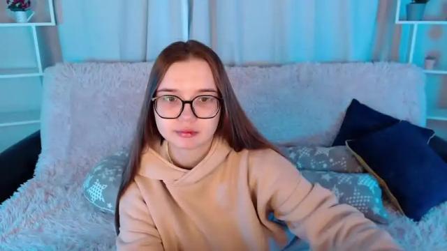 Image 3 of kira_babez Stream on Chaturbate on 14 months ago