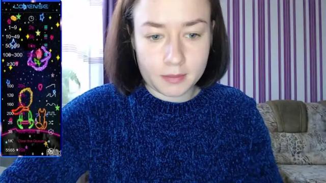 Image 12 of kira_johns Stream on Chaturbate on 17 months ago