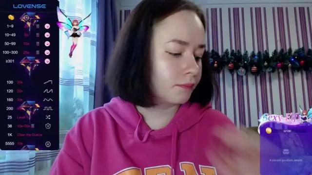 Image 2 of kira_johns Stream on Chaturbate on 17 months ago