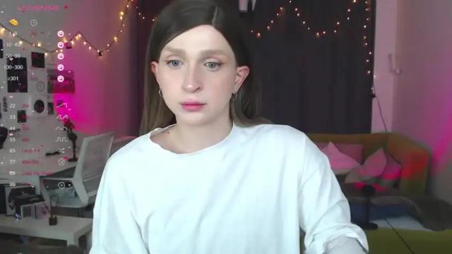 Thumbnail 1, kira_long's Stream at Chaturbate, 12 months ago