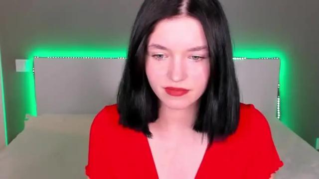 Image 12 of kira_lovelyx Stream on Chaturbate on 17 months ago