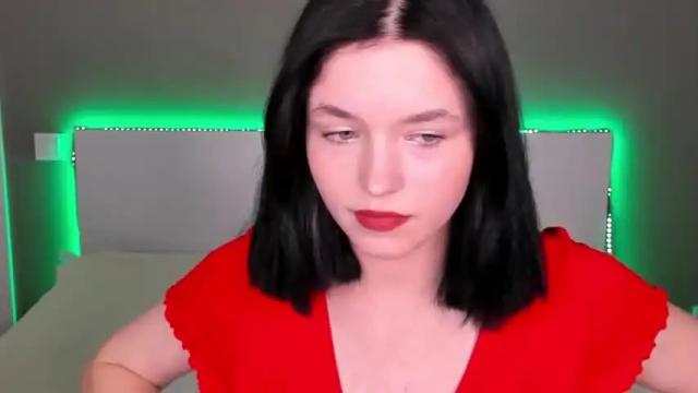 Image 7 of kira_lovelyx Stream on Chaturbate on 17 months ago
