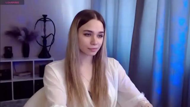 Image 11 of kira_lux Stream on Chaturbate on 15 months ago