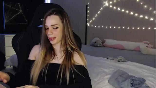 Thumbnail 3, kira_lux's Stream at Chaturbate, 1 month ago