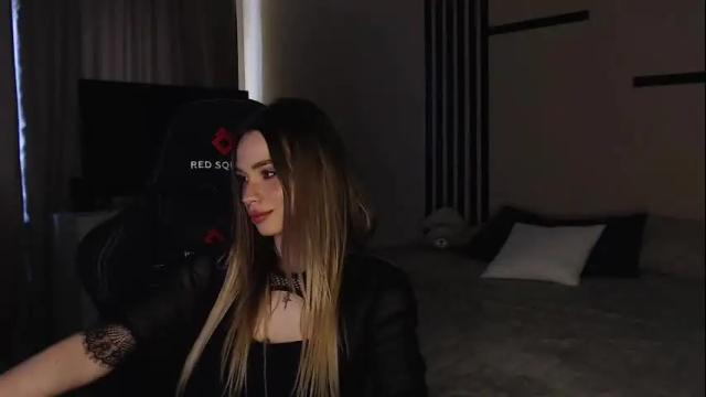 Thumbnail 3, kira_lux's Stream at Chaturbate, 29 days ago