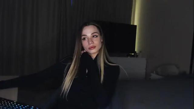 Thumbnail 3, kira_lux's Stream at Chaturbate, 22 days ago
