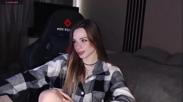 Image 6 of kira_lux Stream on Chaturbate on 4 days ago