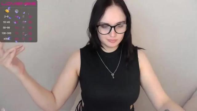 Image 7 of kira_maay Stream on Chaturbate on 12 months ago