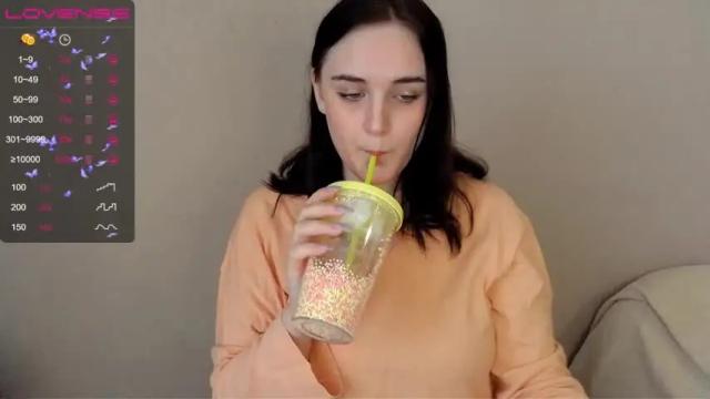 Image 10 of kira_maay Stream on Chaturbate on 15 months ago