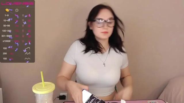 Image 11 of kira_maay Stream on Chaturbate on 14 months ago