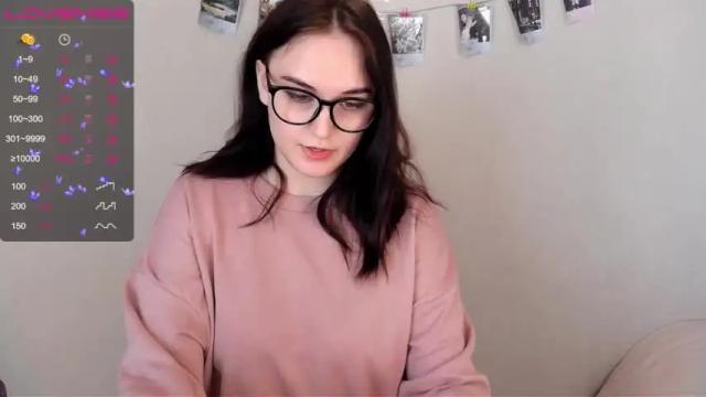 Image 4 of kira_maay Stream on Chaturbate on 14 months ago