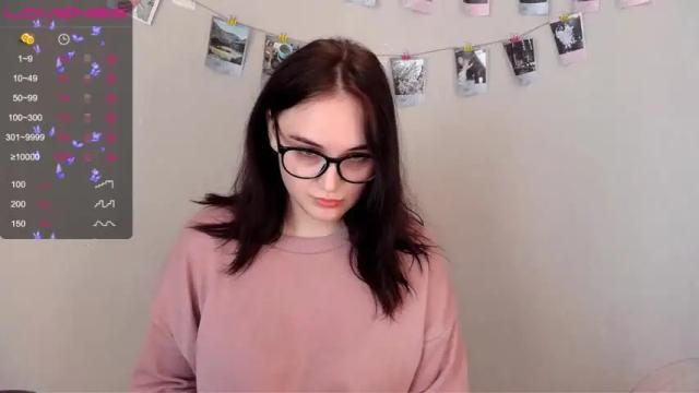 Image 7 of kira_maay Stream on Chaturbate on 14 months ago