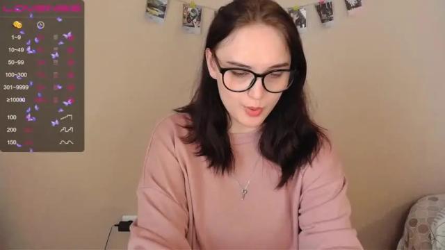 Image 11 of kira_maay Stream on Chaturbate on 14 months ago