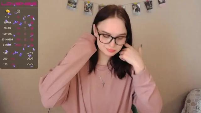 Image 4 of kira_maay Stream on Chaturbate on 14 months ago