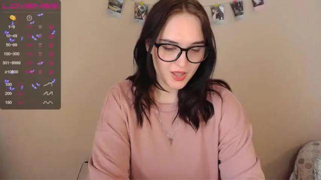Image 6 of kira_maay Stream on Chaturbate on 14 months ago