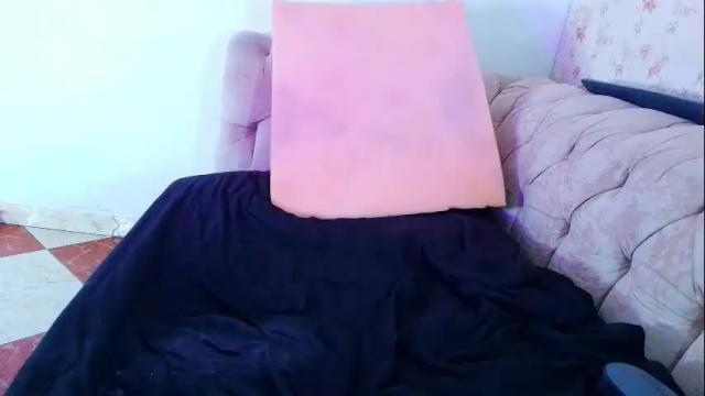 Image 11 of kira_mackenzie Stream on Chaturbate on 1 month ago