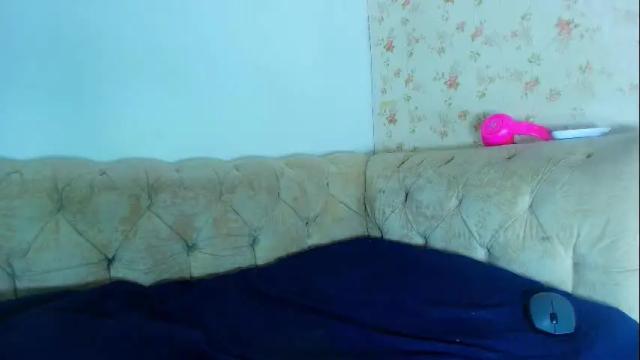 Image 3 of kira_mackenzie Stream on Chaturbate on 1 month ago