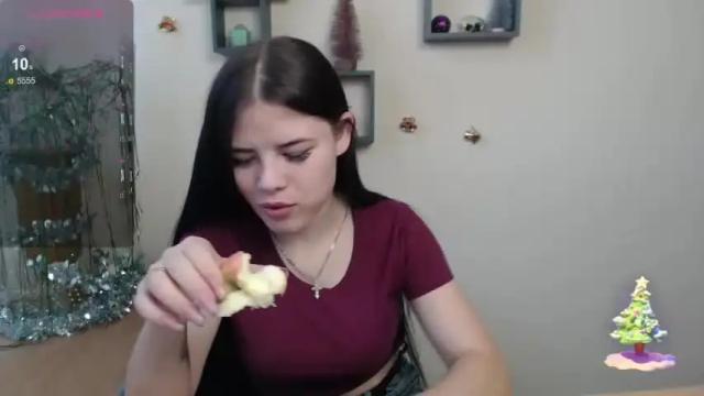 Image 10 of kira_x69 Stream on Chaturbate on 17 months ago