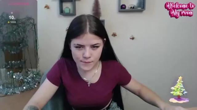 Image 12 of kira_x69 Stream on Chaturbate on 17 months ago