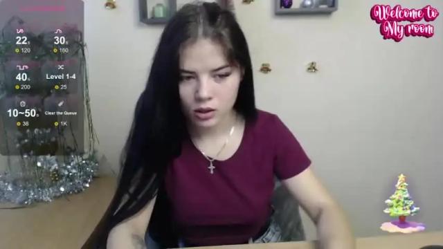 Image 3 of kira_x69 Stream on Chaturbate on 17 months ago