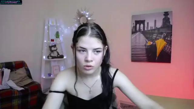 Image 12 of kira_x69 Stream on Chaturbate on 17 months ago