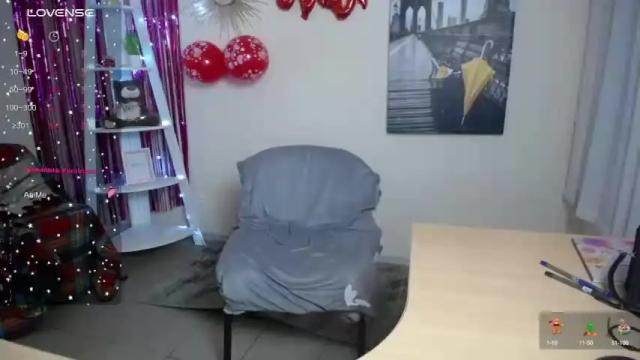 Image 12 of kira_x69 Stream on Chaturbate on 16 months ago