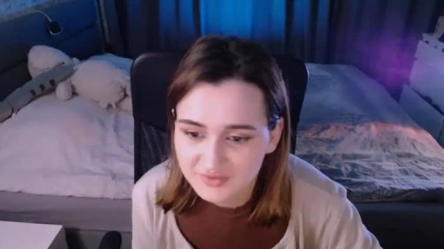 Image 12 of kira_yammy Stream on Chaturbate on 13 months ago