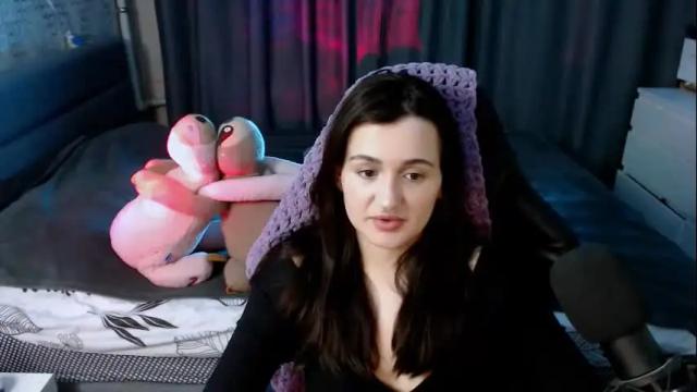 Image 10 of kira_yammy Stream on Chaturbate on 5 months ago