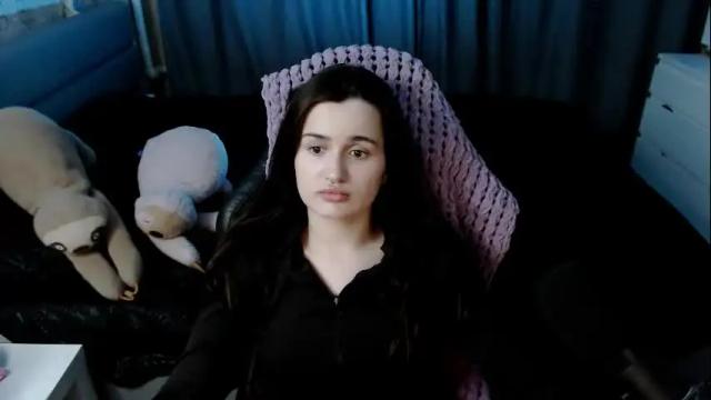 Image 10 of kira_yammy Stream on Chaturbate on 4 months ago