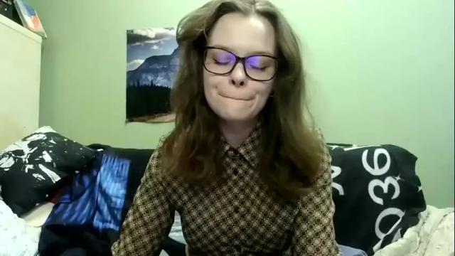 Image 2 of kira_zx Stream on Chaturbate on 5 months ago