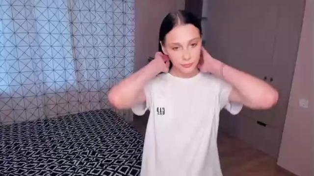 Image 12 of kirablade Stream on Chaturbate on 18 months ago