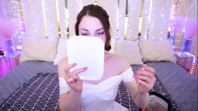 Image 10 of kirafoxik Stream on Chaturbate on 1 month ago