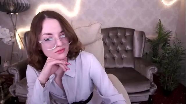 Image 8 of kirafoxik Stream on Chaturbate on 1 month ago