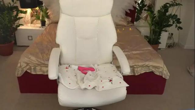 Image 10 of kiragrayyy Stream on Chaturbate on 1 month ago