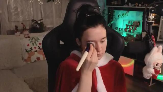 Image 3 of kiralilime Stream on Chaturbate on 2 days ago