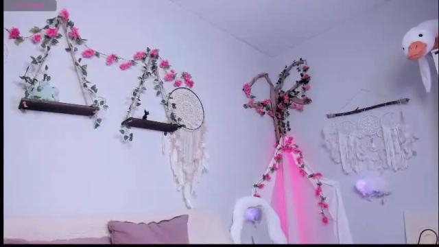 Image 2 of kiralotus Stream on Chaturbate on 2 months ago