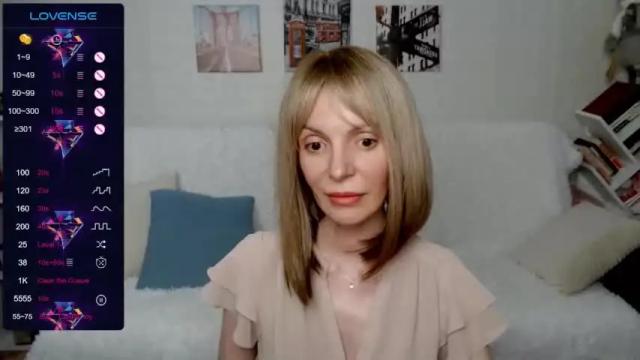 Image 3 of kiramartins_cat Stream on Chaturbate on 13 months ago